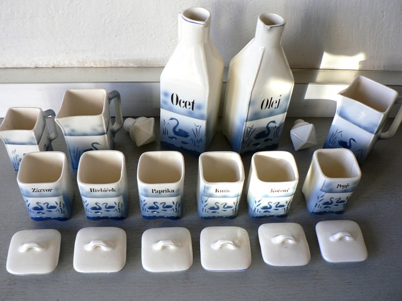 Kořenky s poličkou - labutě - 3