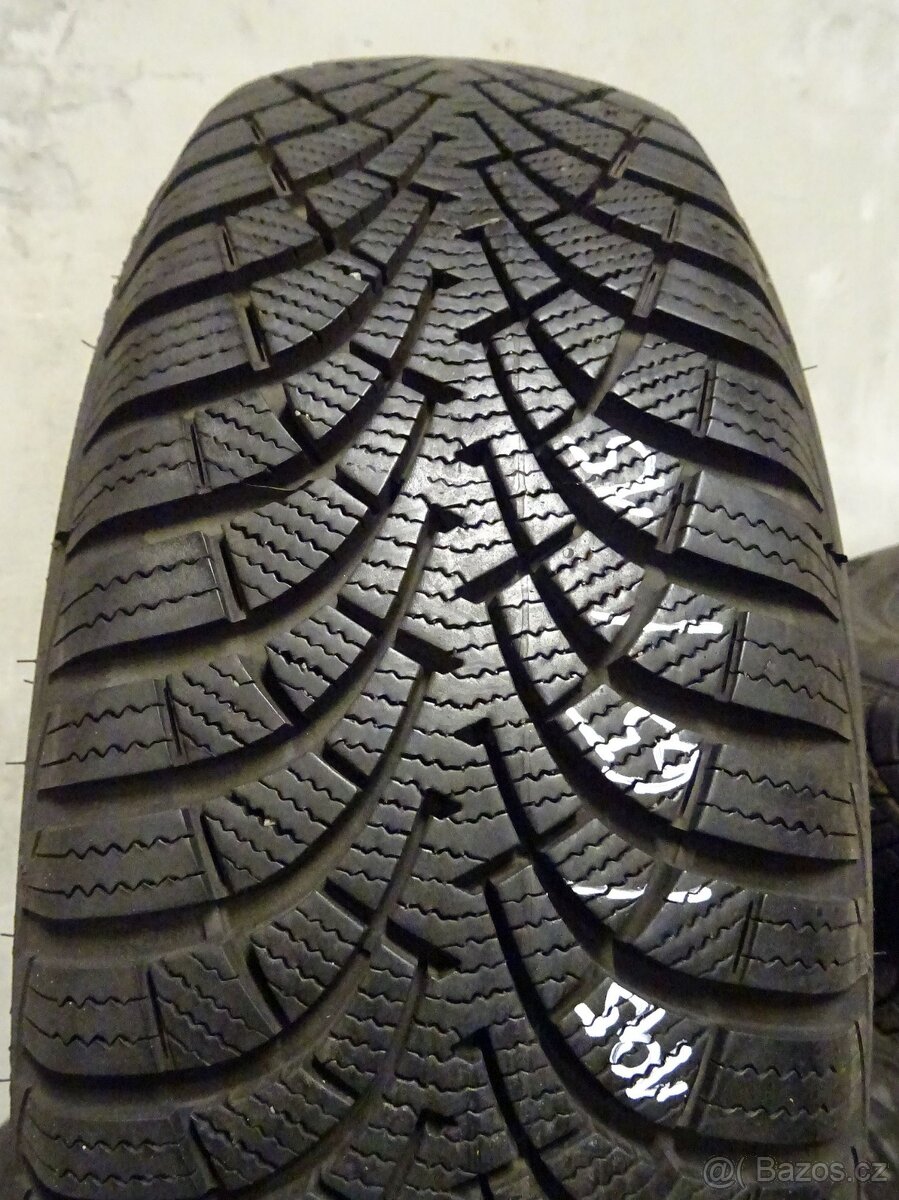 Zimní pneu Goodyear Ultragrip 9,195/65/15, 2 ks, 8,5 mm - 3