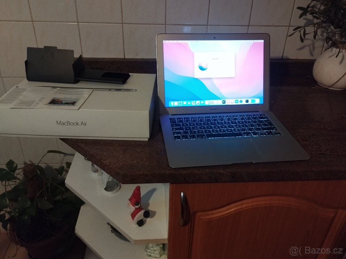 MacBook Air i5,SSD 256 GB,RAM 8GB - 3