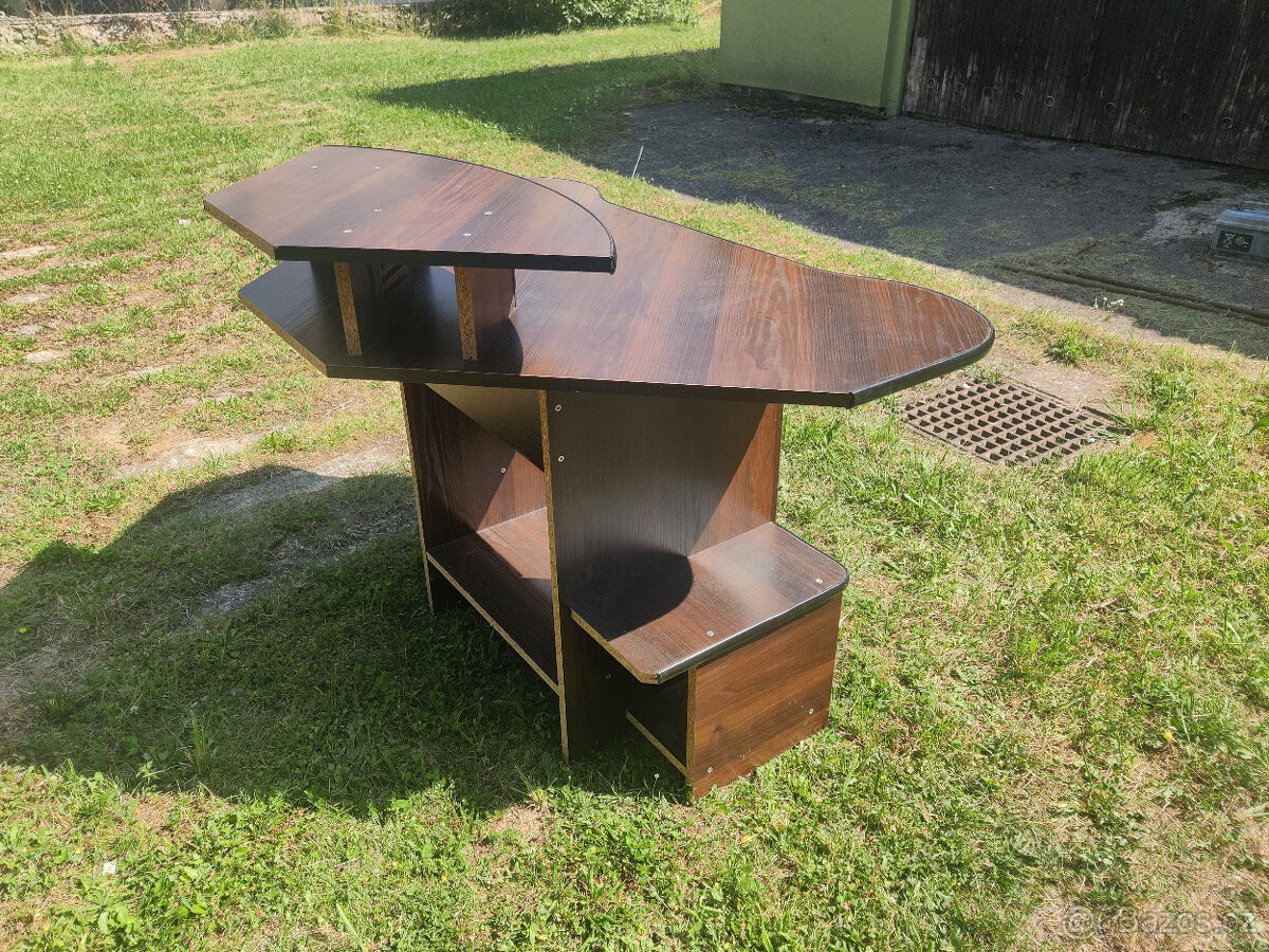 Rohový stůl na počítač - 3