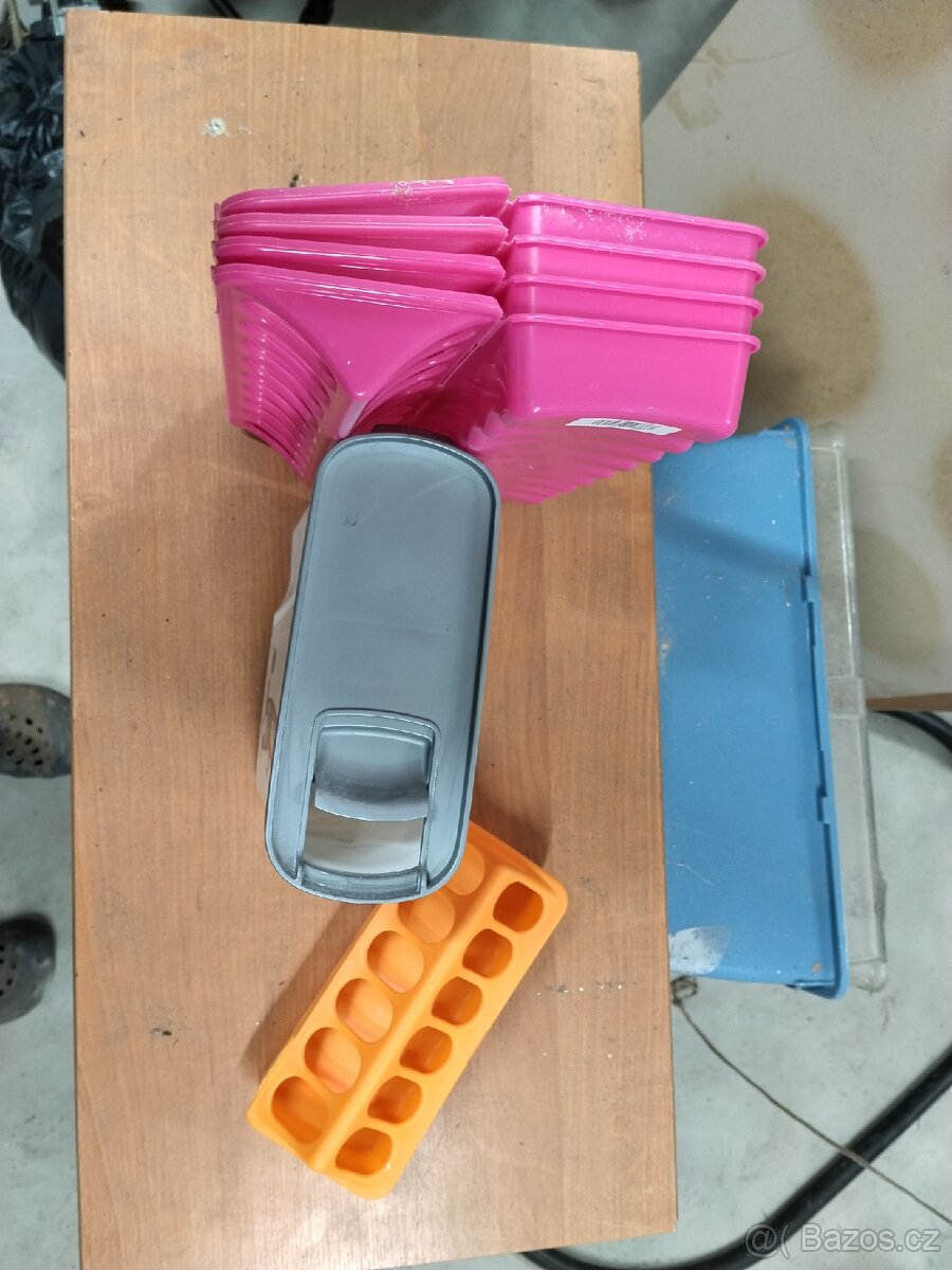 Napáječky a krmítka - 3