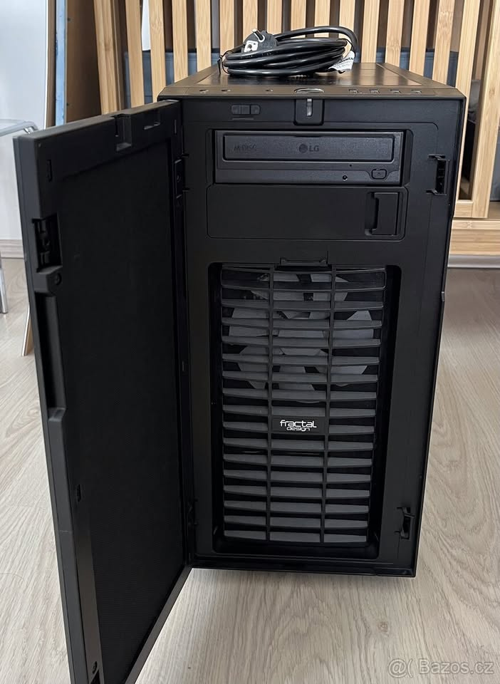 Počítač ATX Mid build | Z170XP-SLI | 32GB RAM | Intel Core i - 3