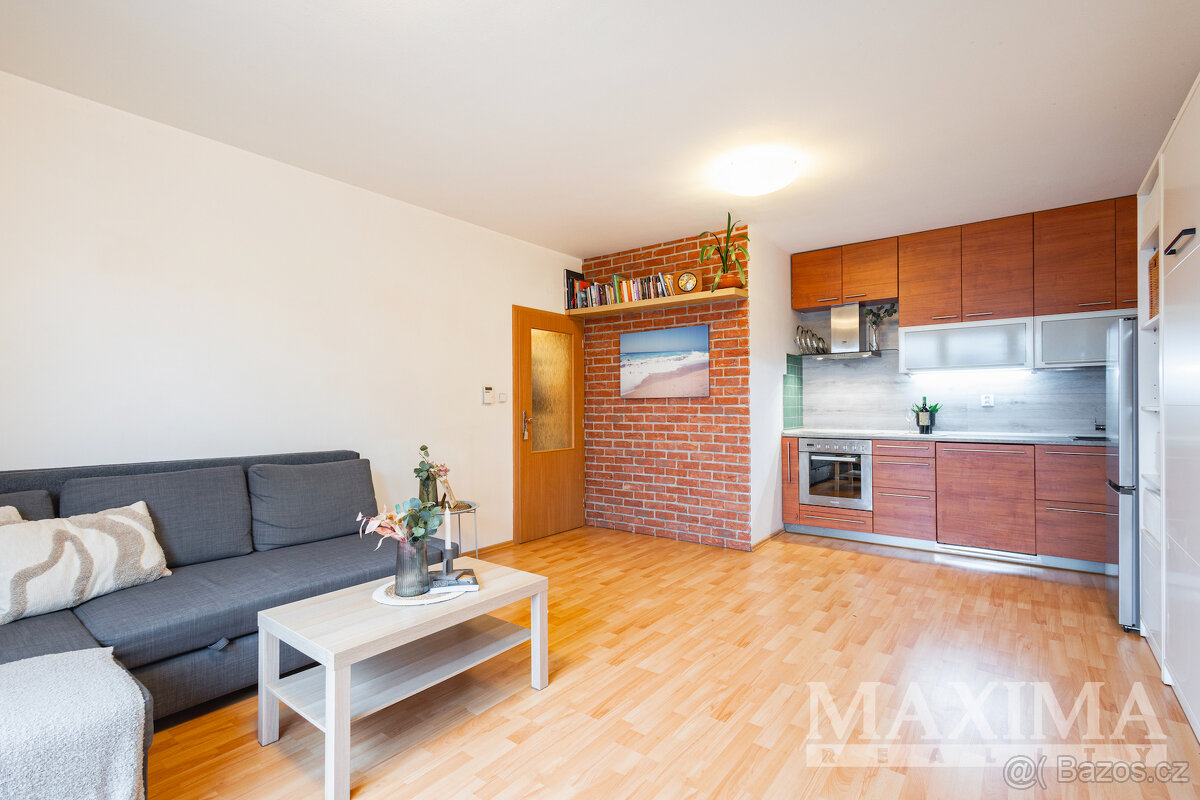 Byt 1+kk o ploše 36.7 m2 - Praha, Libeň - 3