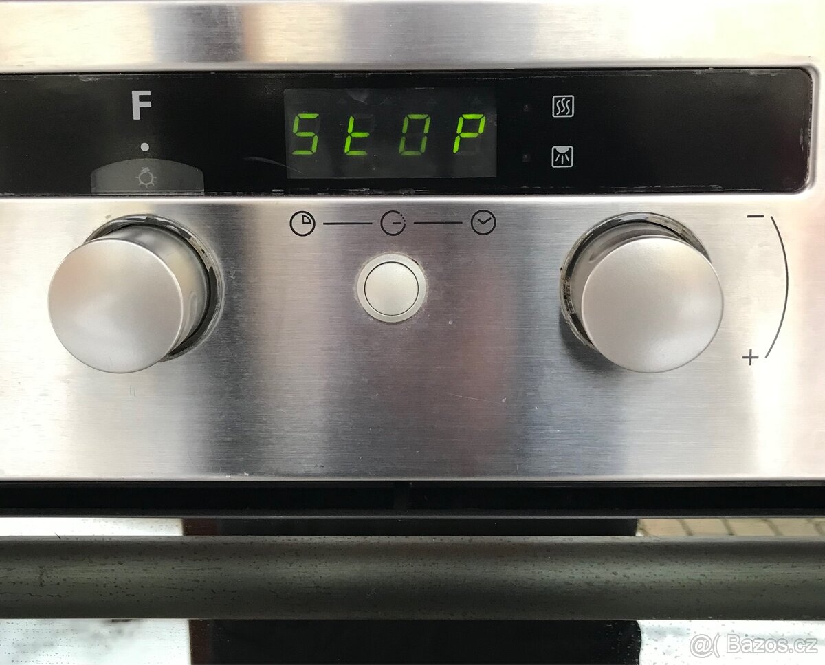 Vestavná trouba Whirlpool - 3