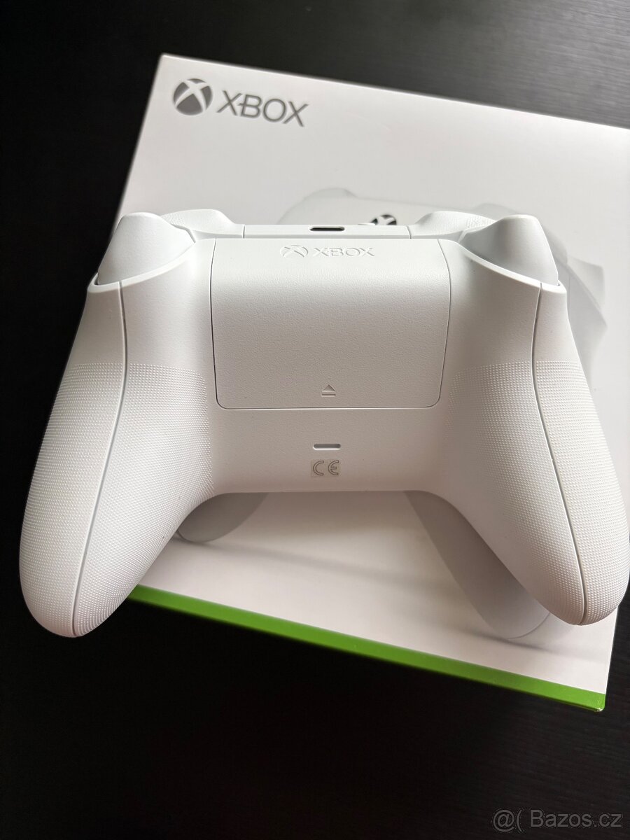 Xbox ovladač - 3