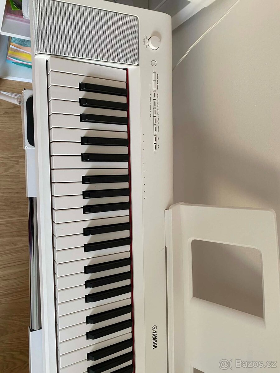 Yamaha NP-35WH Digitální stage piano White - 3