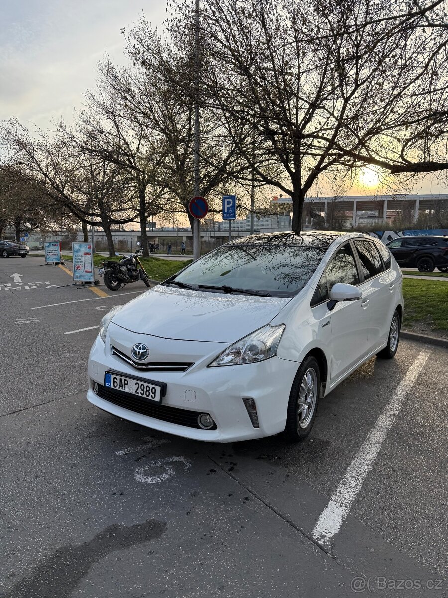 Prius + 7 Seat - 3