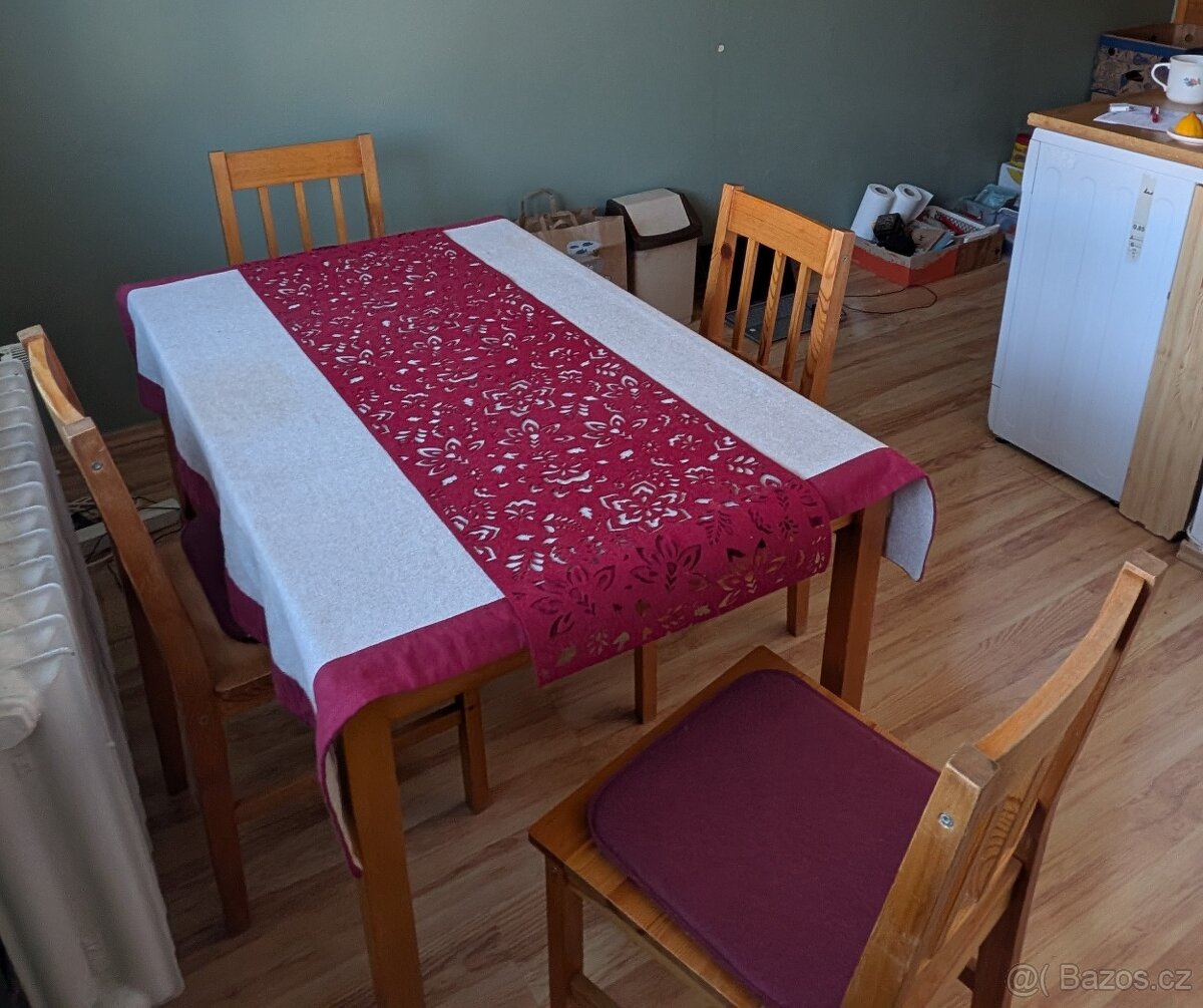 Stůl se 4 židlemi dřevěný - 3