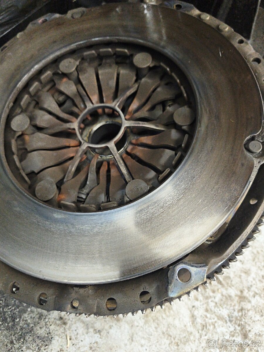 VW t5.1 2.0 TDI 103 kW spojkova sada luk - 3