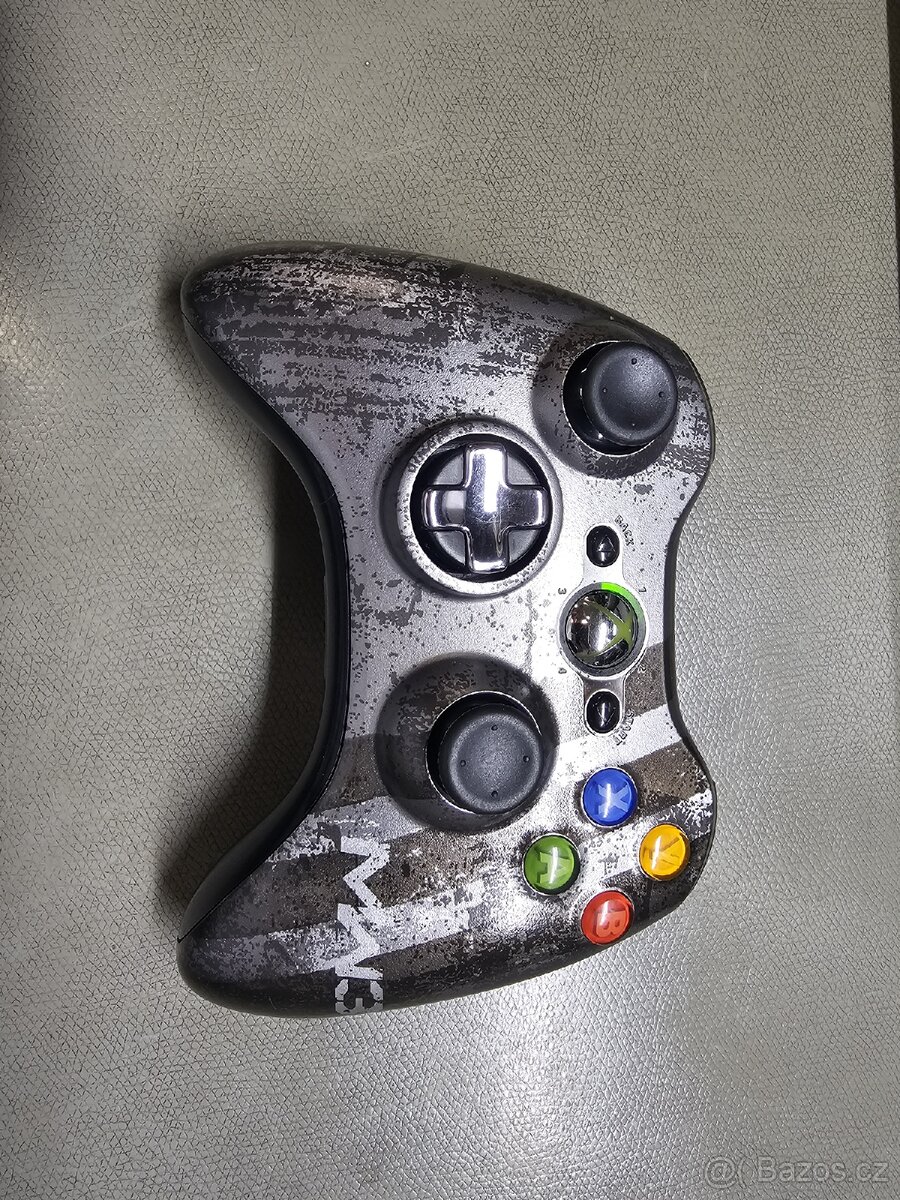 Limitovaný Xbox 360 ovladač: Modern Warfare 3 Edition - 3