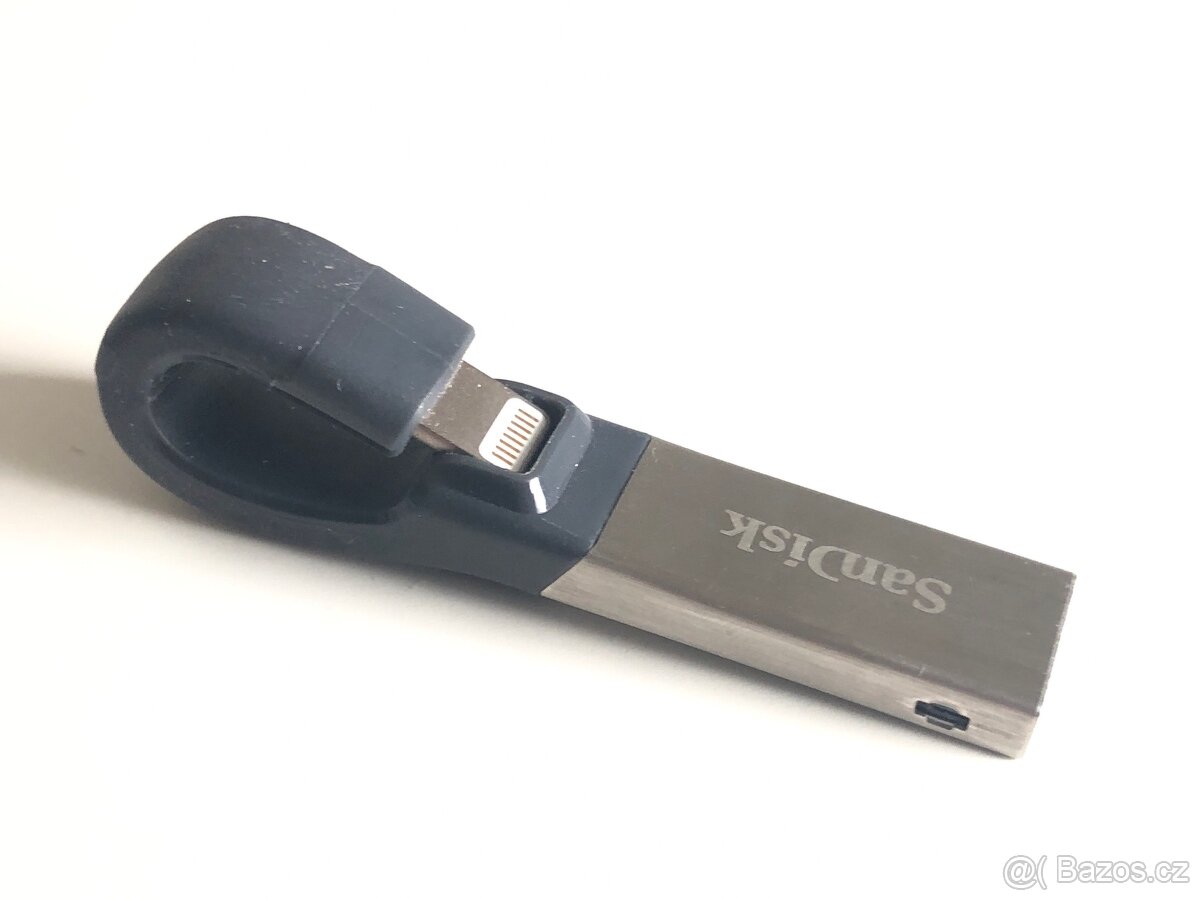 SanDisk iXpand Flash Drive 64GB - 3