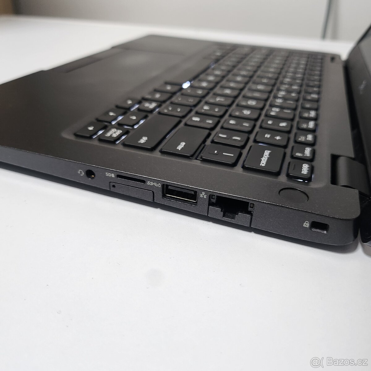 Dell Latitude 5300 - 3