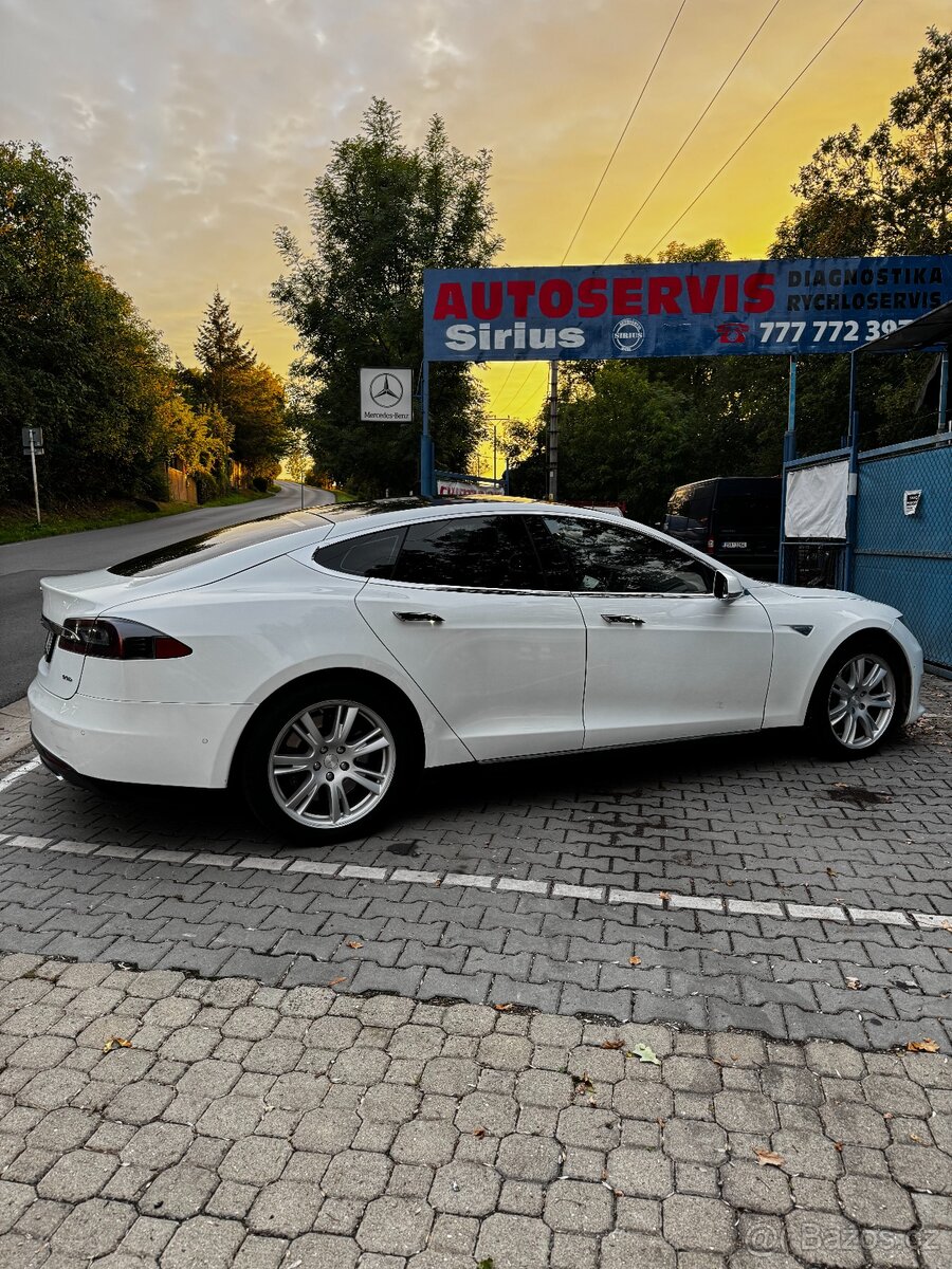 Tesla Model S 90D – 2015 - 3