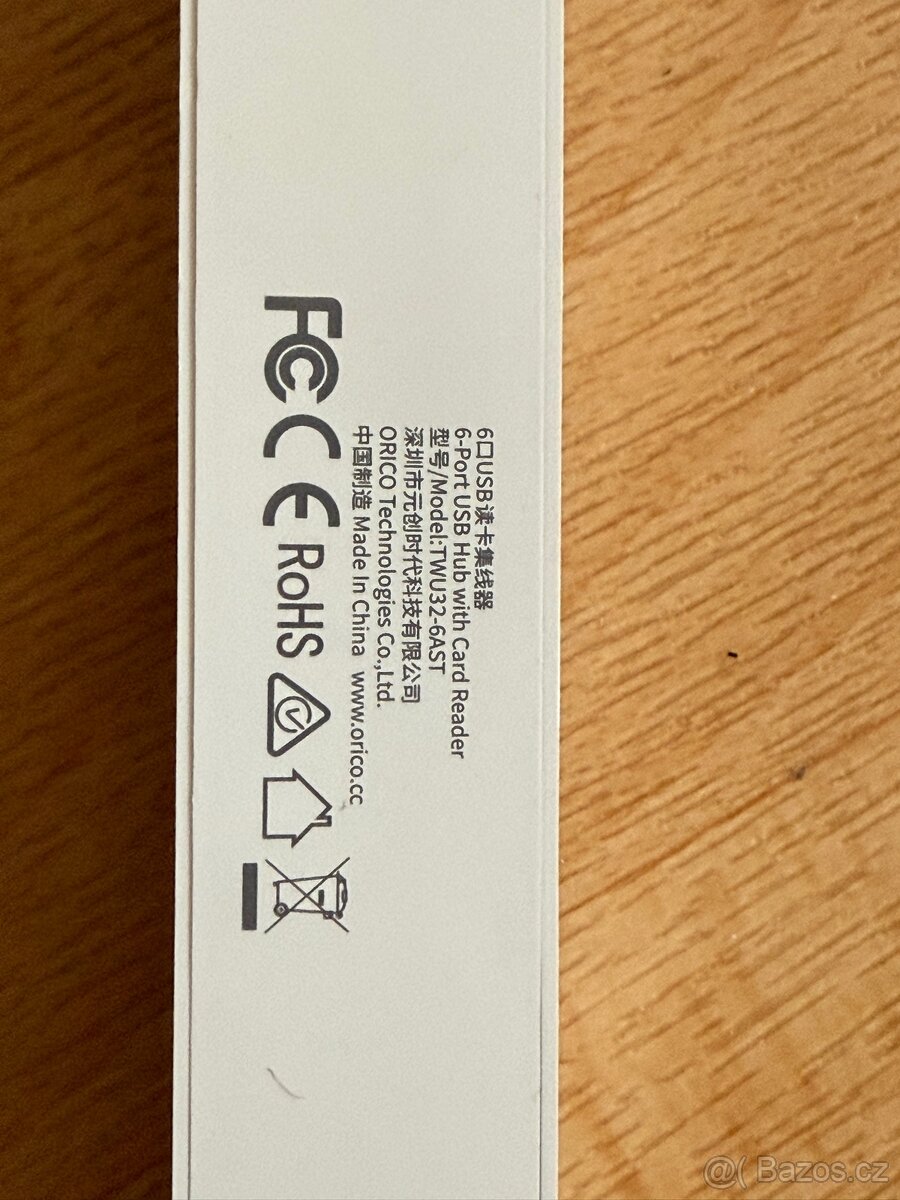 Prodám USB hub ORICO TWU32-6AST + SD 15cm bílý - 3