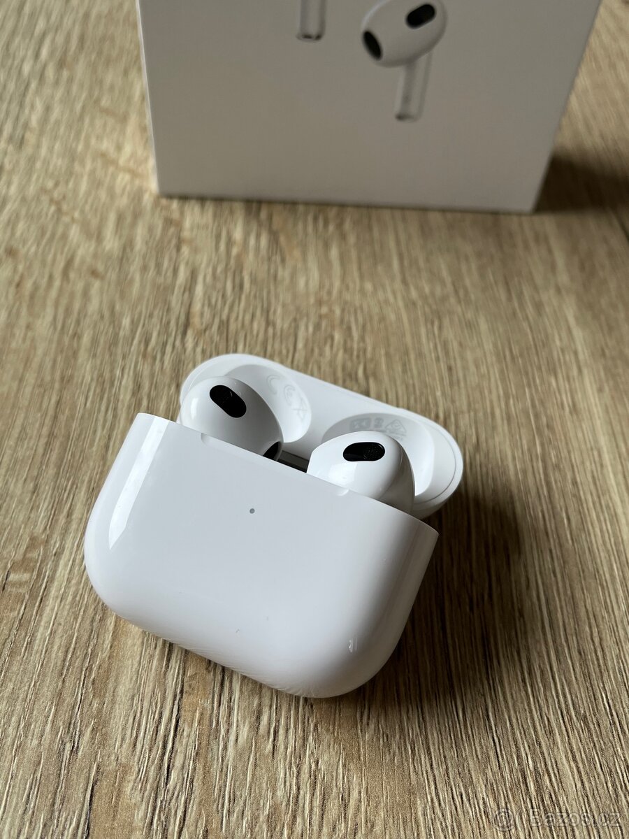 Apple AirPods 3 - 3