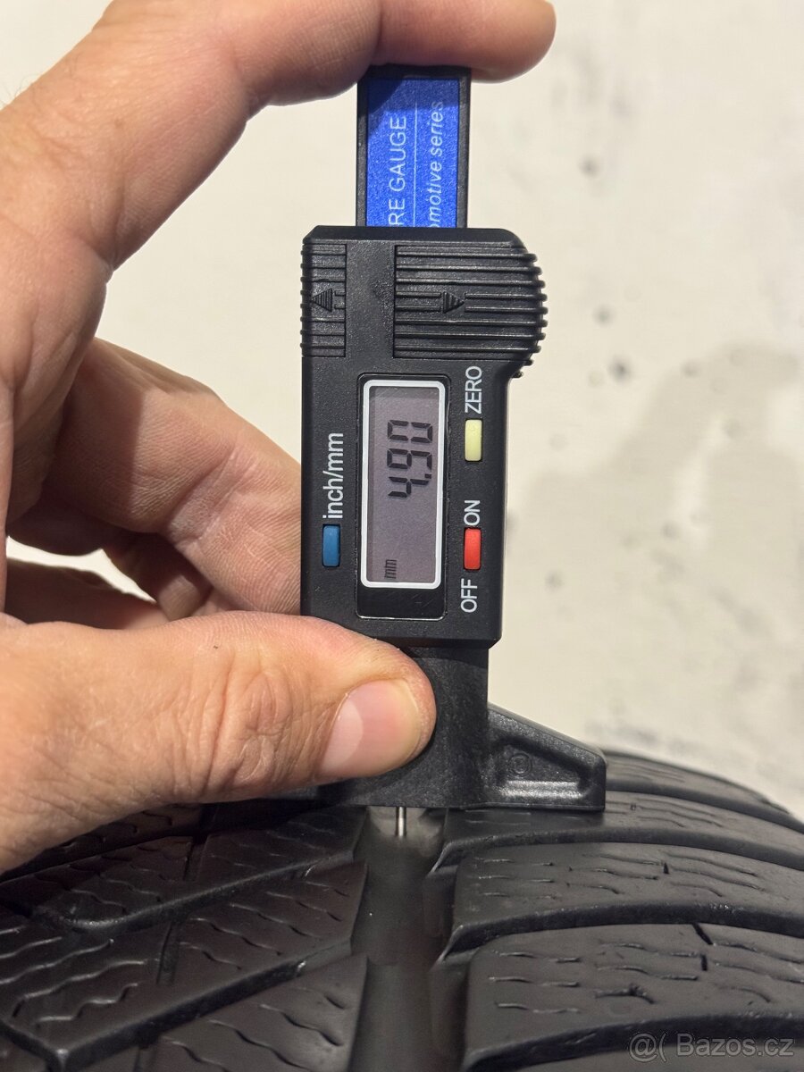 Zimní pneu 255/40/18 Pirelli Sottozero 3 - 3