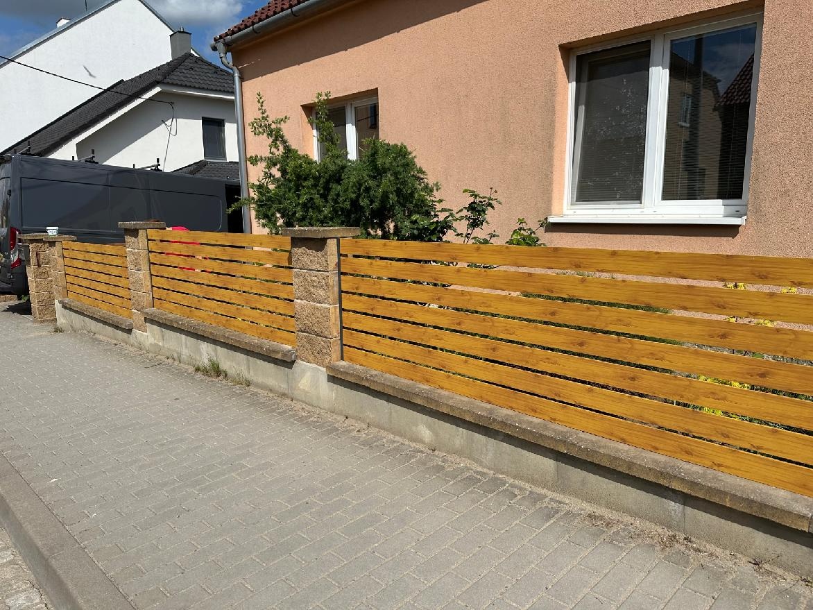 Hliníkový plot, výplň do pergol, dřevodekor - 3