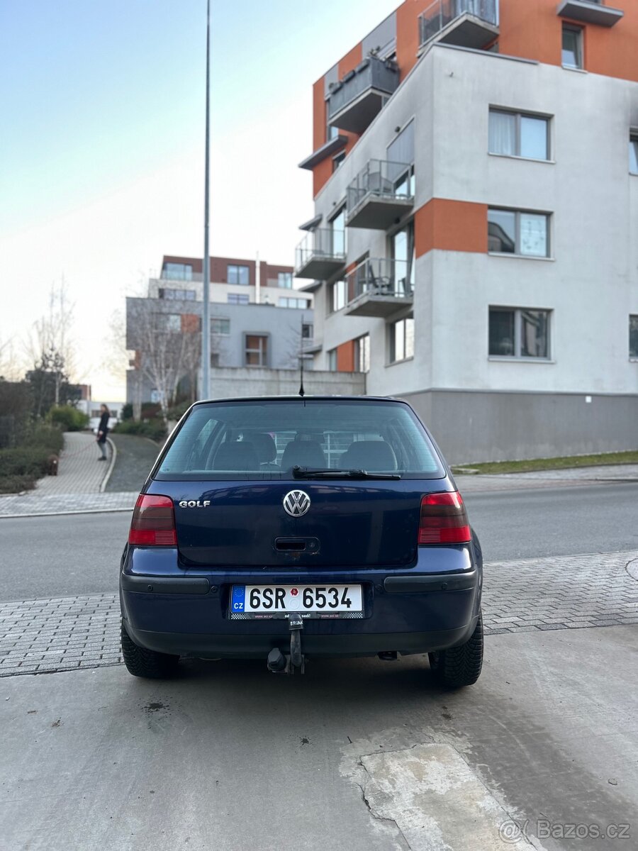 Volkswagen Golf 1.6 benzin - 3