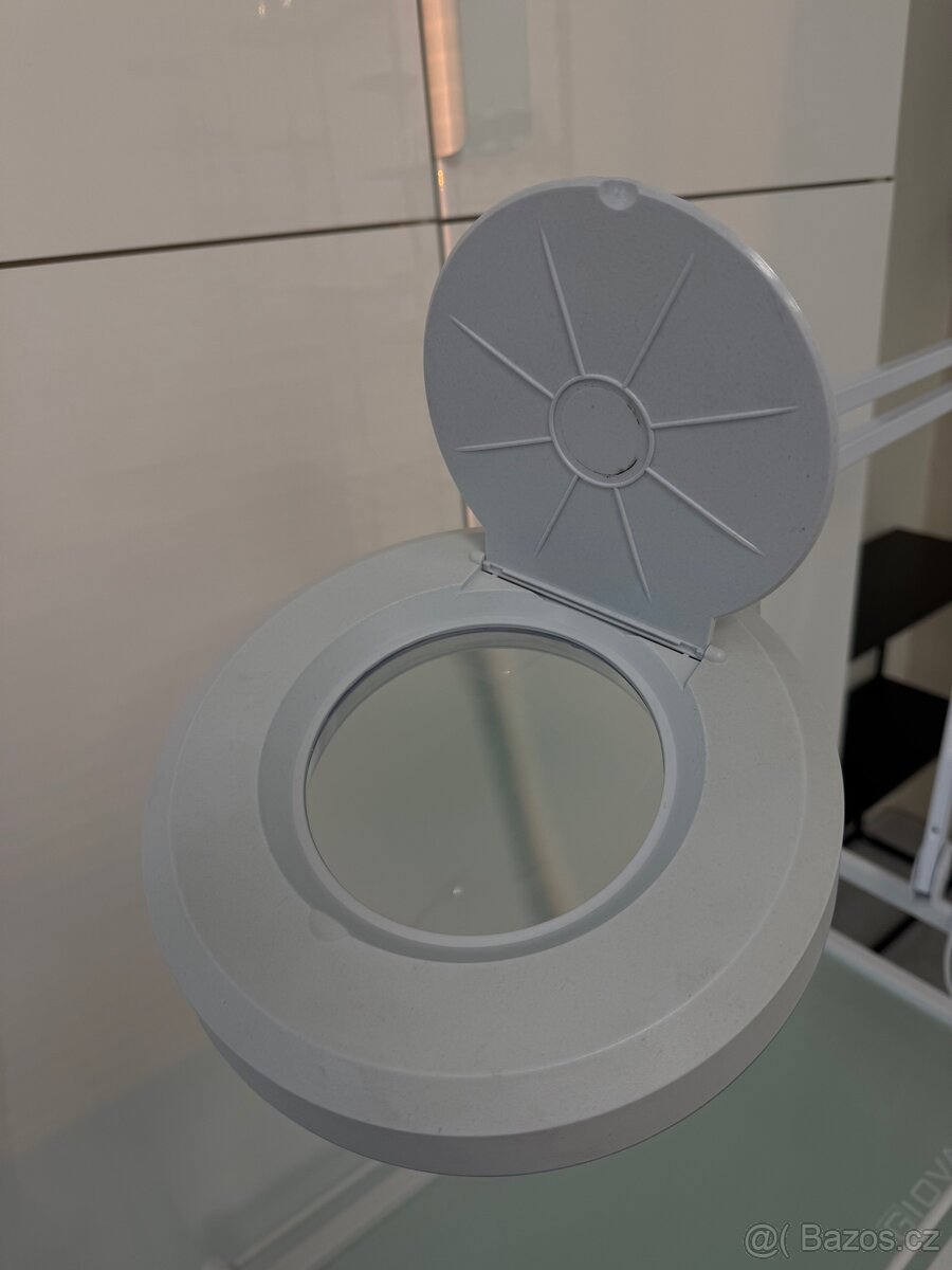 kosmetický stolek Giovanni a lupa s osvětlením - 3