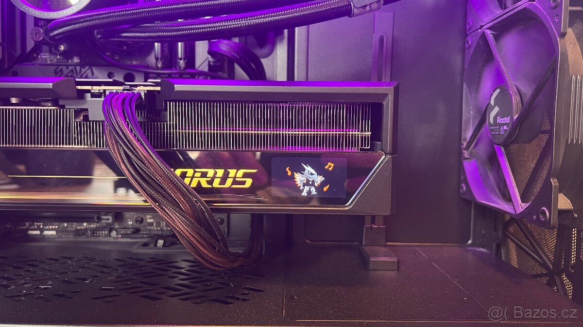 GIGABYTE AORUS GeForce RTX 5090 MASTER 32G - 3