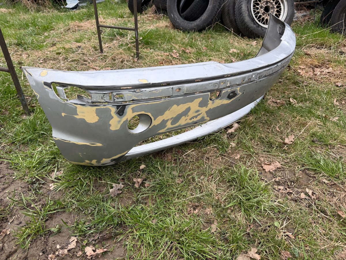 BMW e46 - přední nárazník - 3