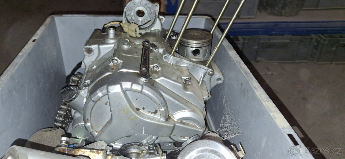 Motor čtyřkolka 200ccm