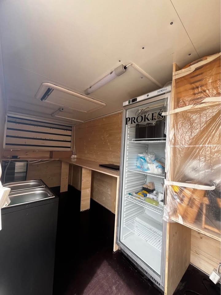 Pojizdný stánek (food truck) - 3