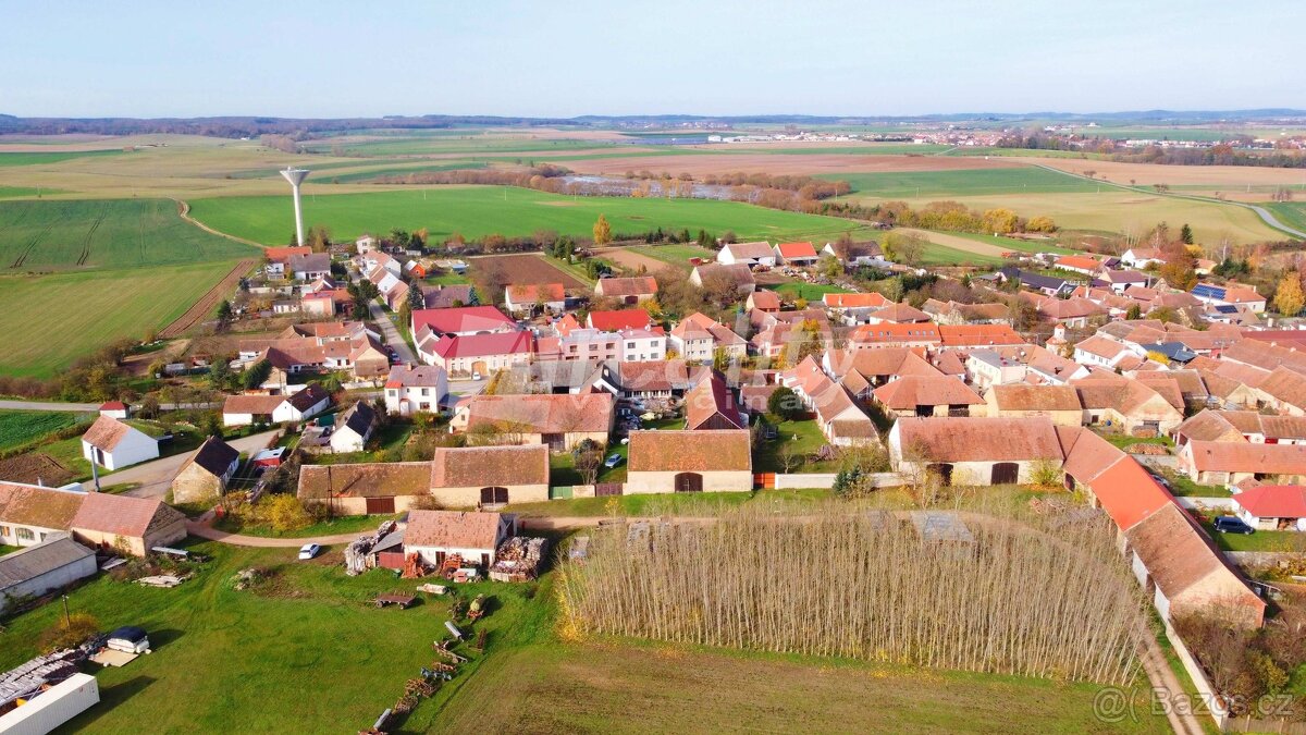 Prodej stavebního pozemku se stodolou, Ctidružice - 3