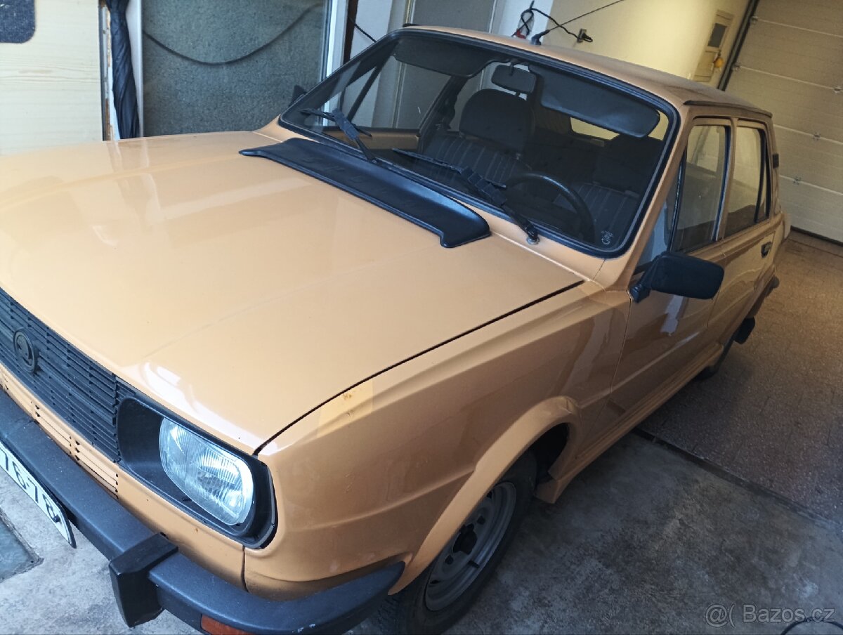 Prodám Škoda 105L - 3