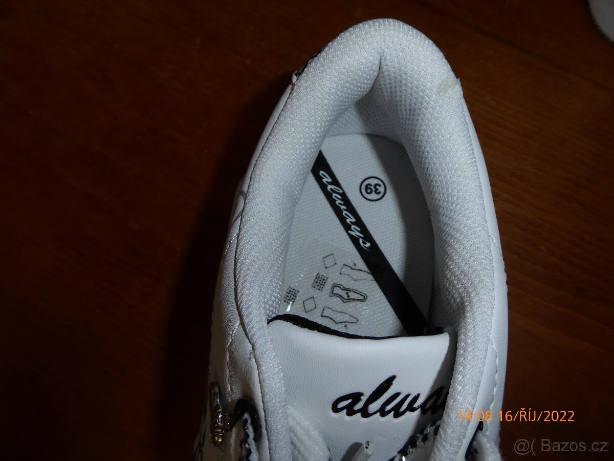 NOVÉ DÁMSKÉ/DÍVČÍ MÓDNÍ TENISKY - 3