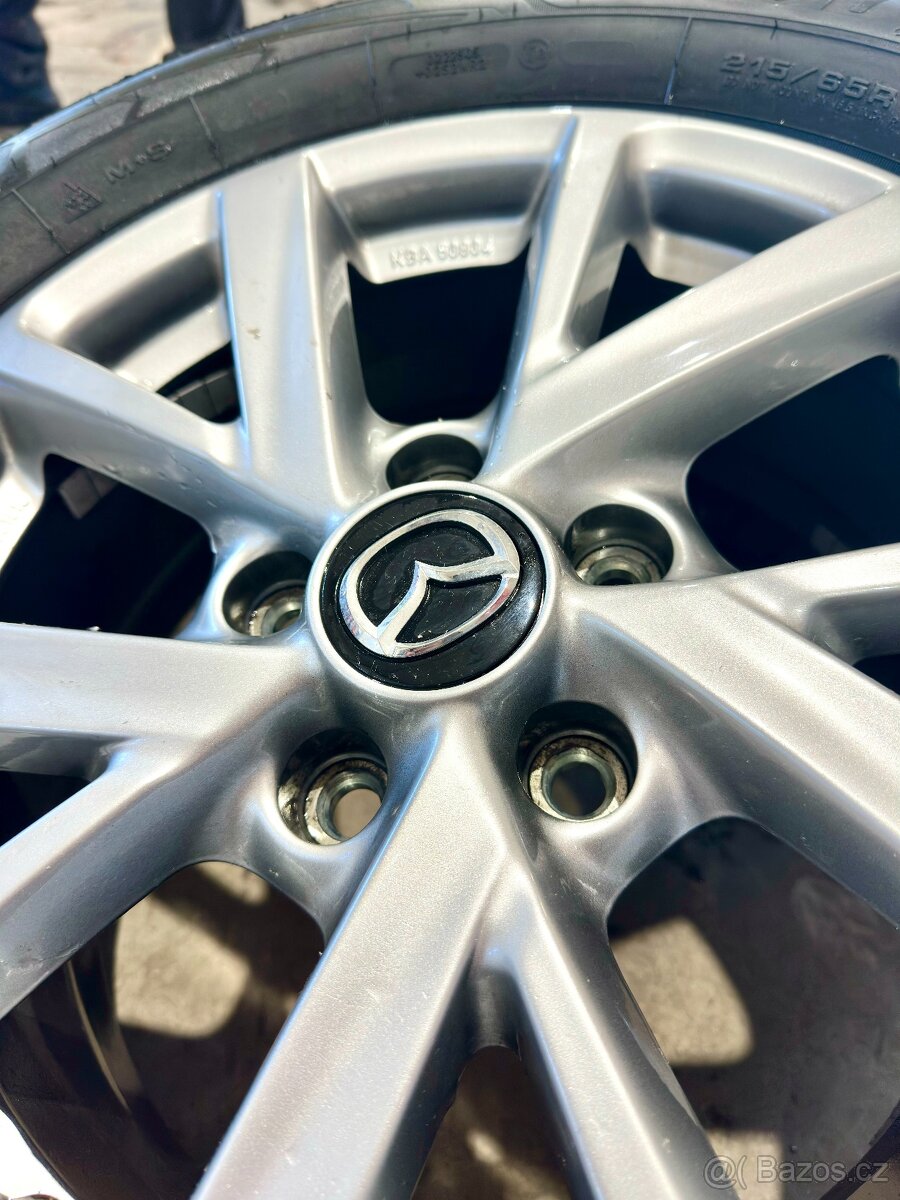 Prodám komplet zimní kola na Mazdu cx-30 vč. disků, ventilků - 3