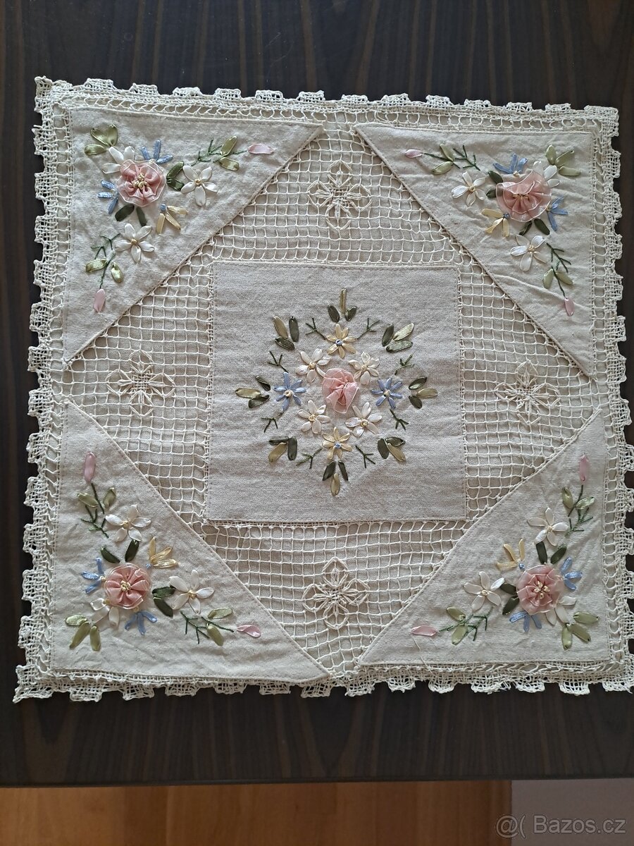 NÁDHERNÝ STAROŽITNÝ RUČNĚ VYŠÍVANÝ POVLAK NA POLŠTÁŘ - 3