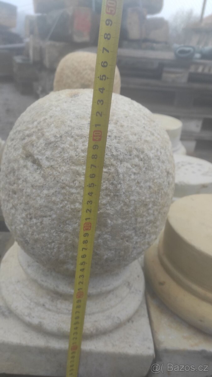 Kamenná koule s podstavcem, pískovcové ozdoby, 6 ks - 3