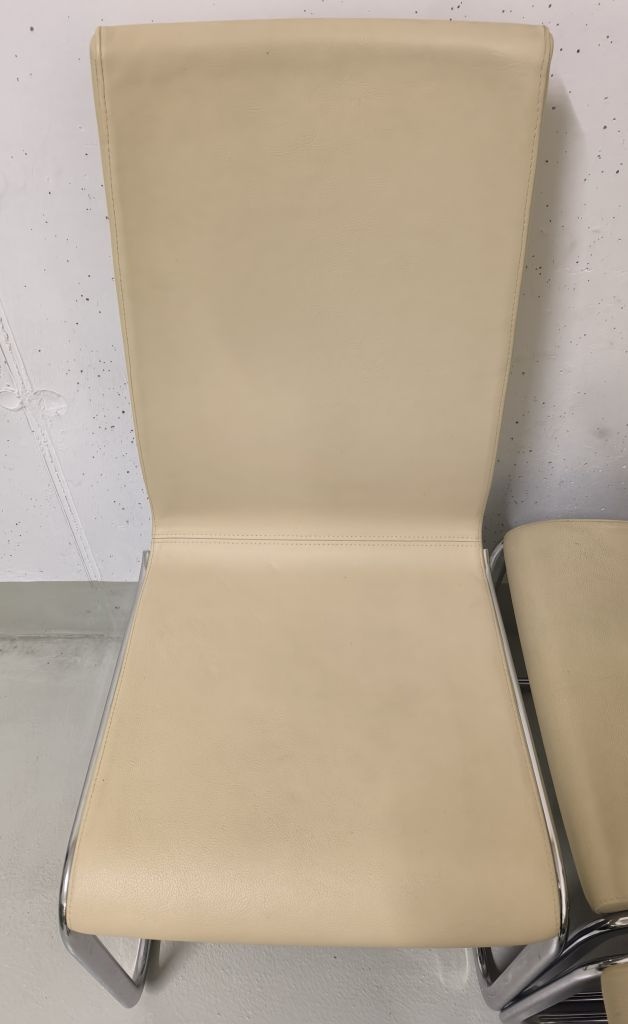 Moderní jídelní židle světlá mokka koženka prošívaná - 3