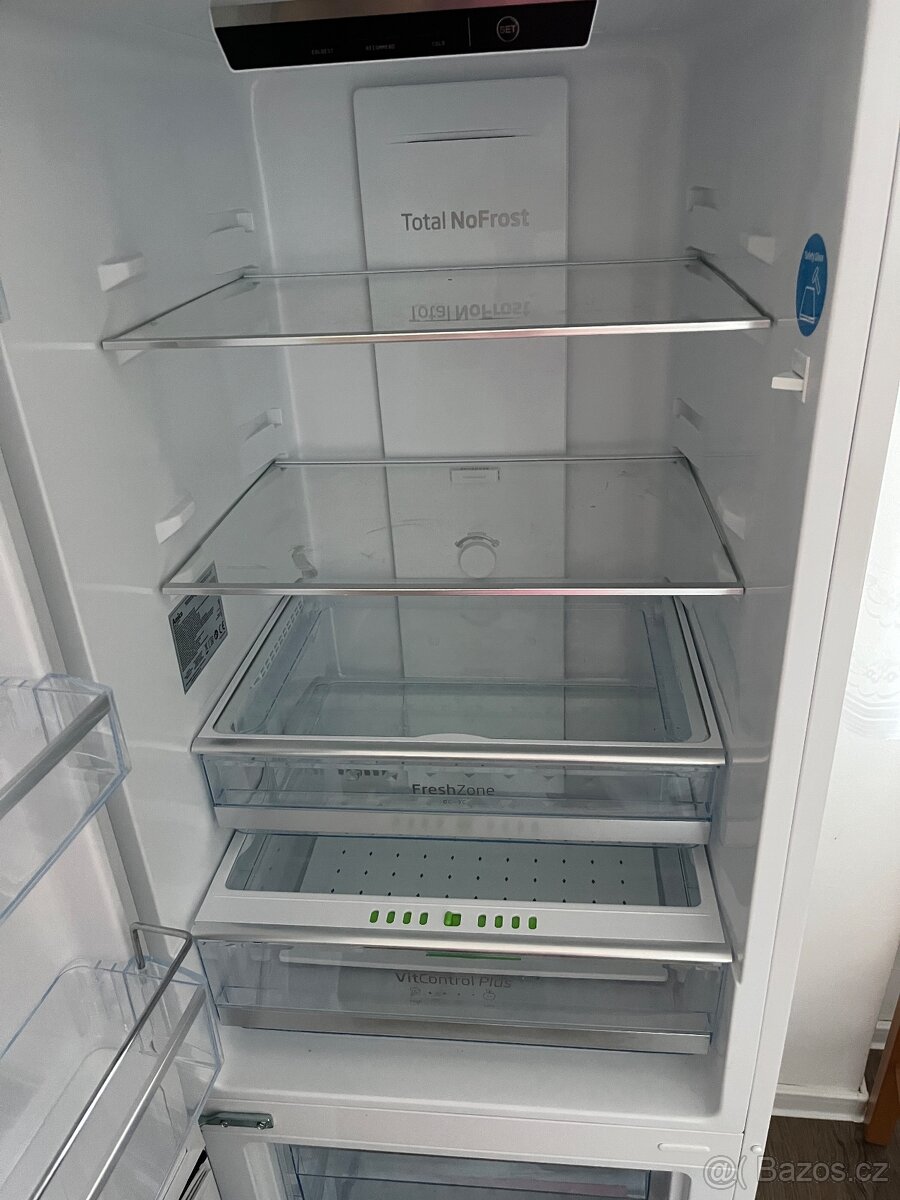 Lednice Amica FK4015T.2FZTWD - 3