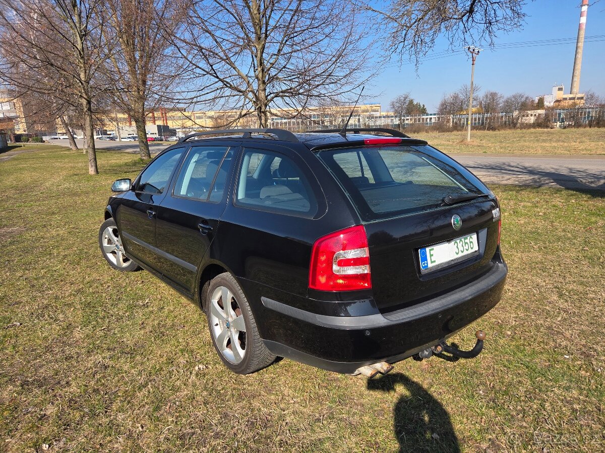 Škoda Octavia Elegance kombi - 3