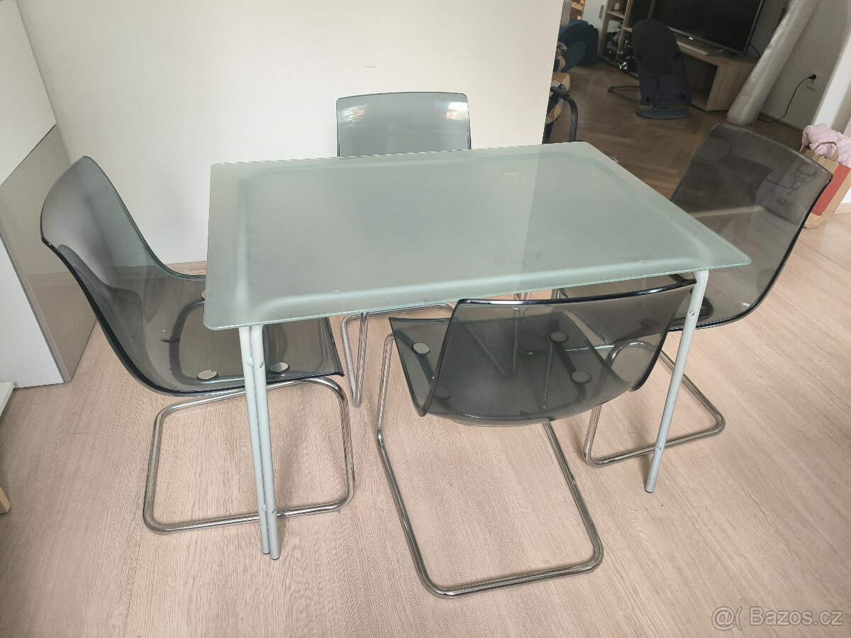 Kuchyňský stůl s židlemi - 3