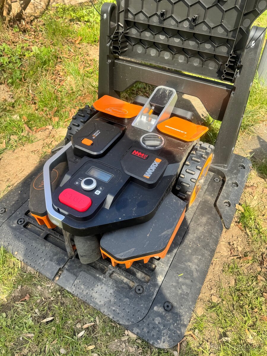 WORX Robotická sekačka Landroid Vision M800 - 3