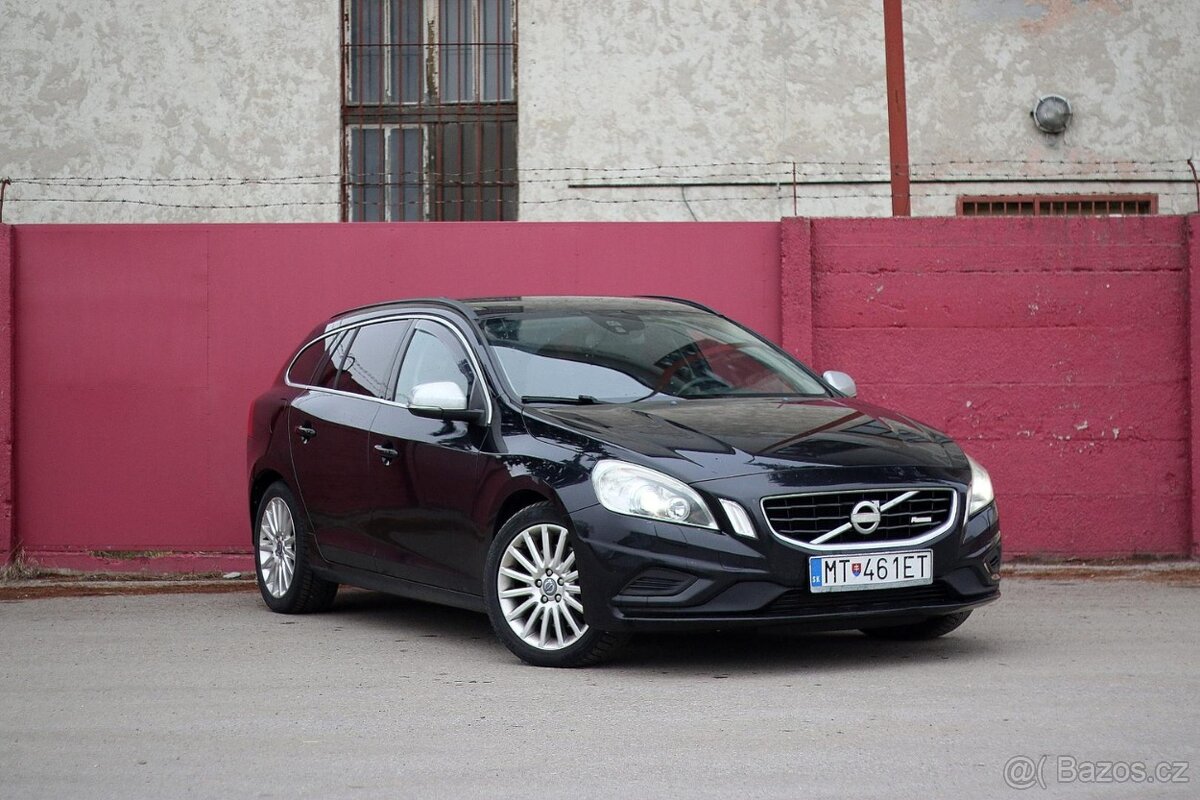 Volvo V60 D5 Momentum Geartronic - 3