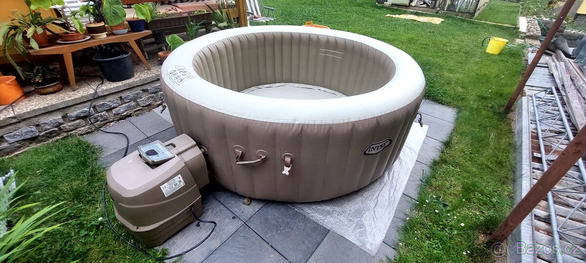 Vířivka Intex Pure Spa - 3