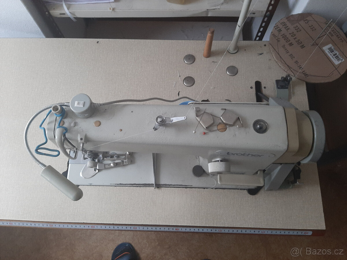 Průmyslový šicí stroj BROTHER jednojehlový - 3