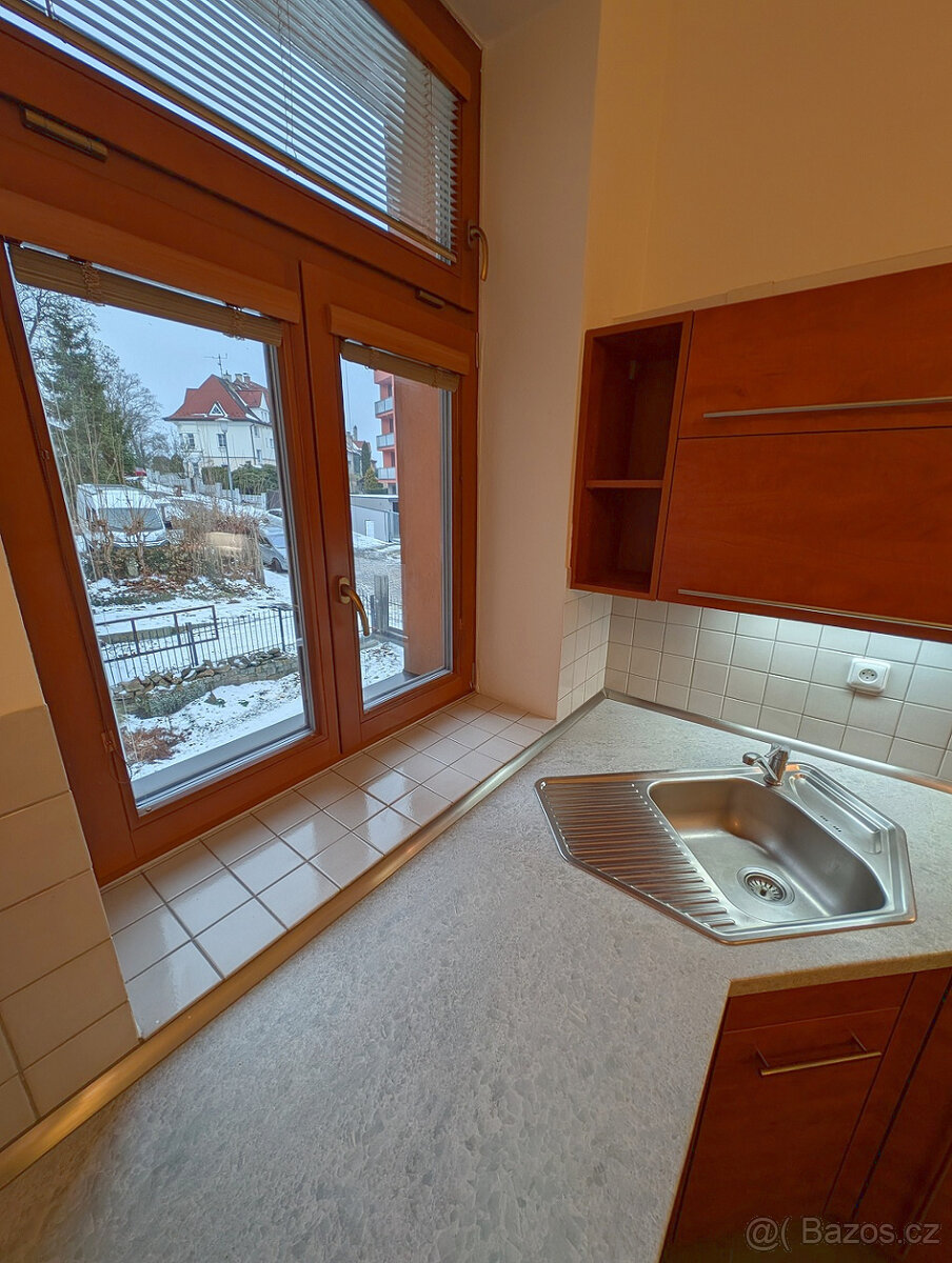 Pronájem bytu 4+1 125 m², ul. Brněnská, Liberec - 3