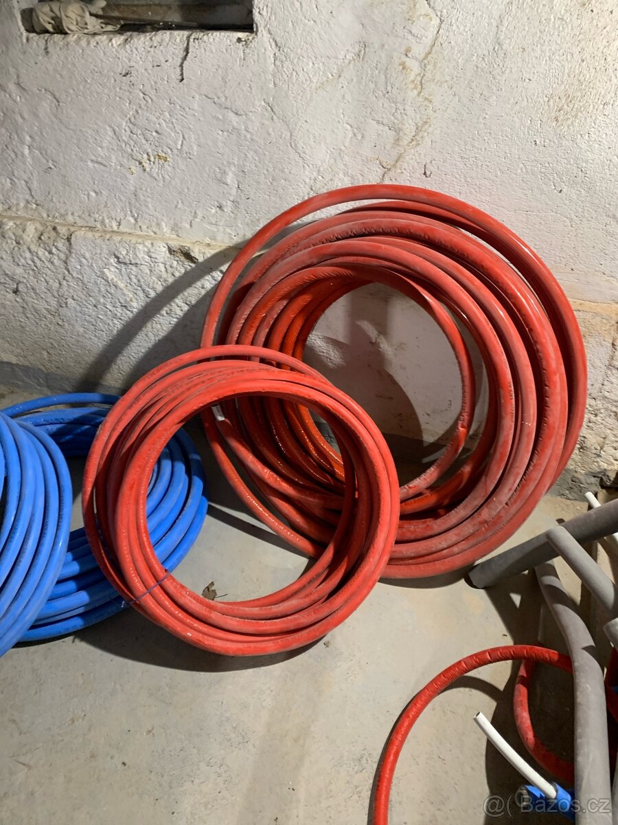 Instalatersky material - 3