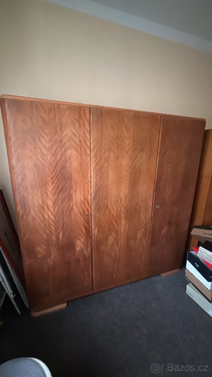 Starožitný masivní nabytek - 3