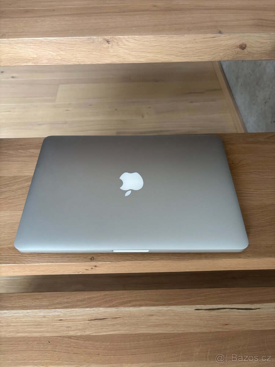 Macbook pro 13 palců - 3