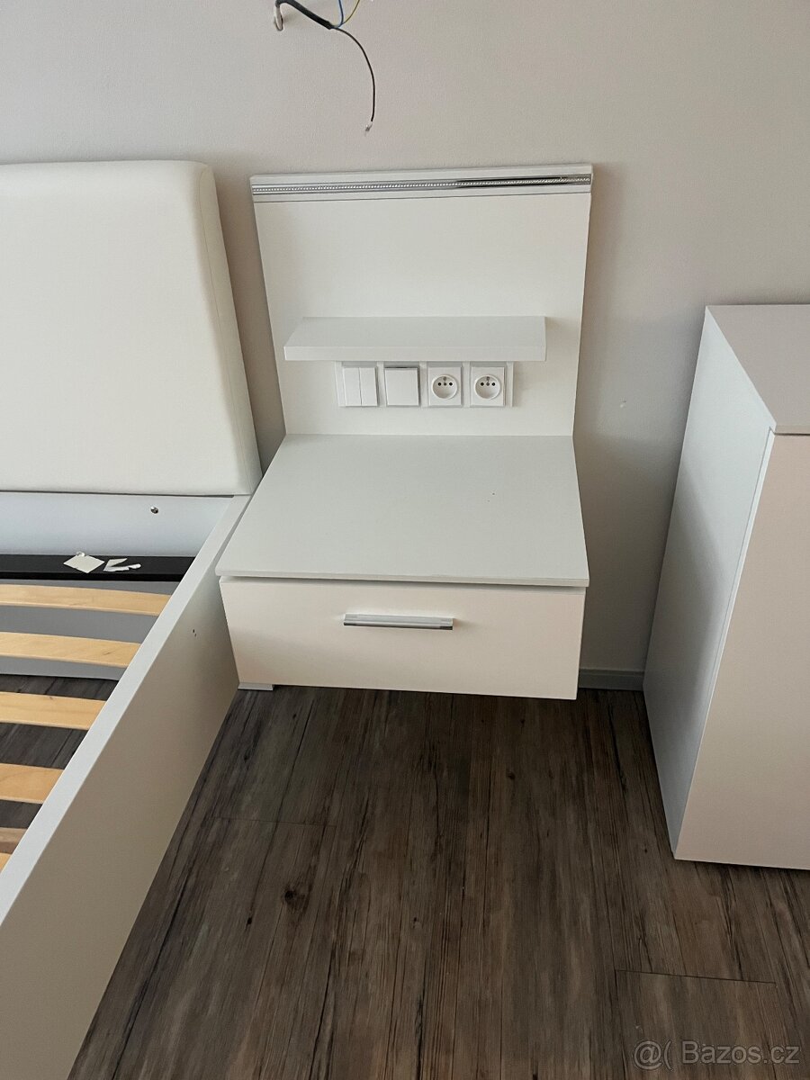 Postel 180cm + 2 noční stolky - 3