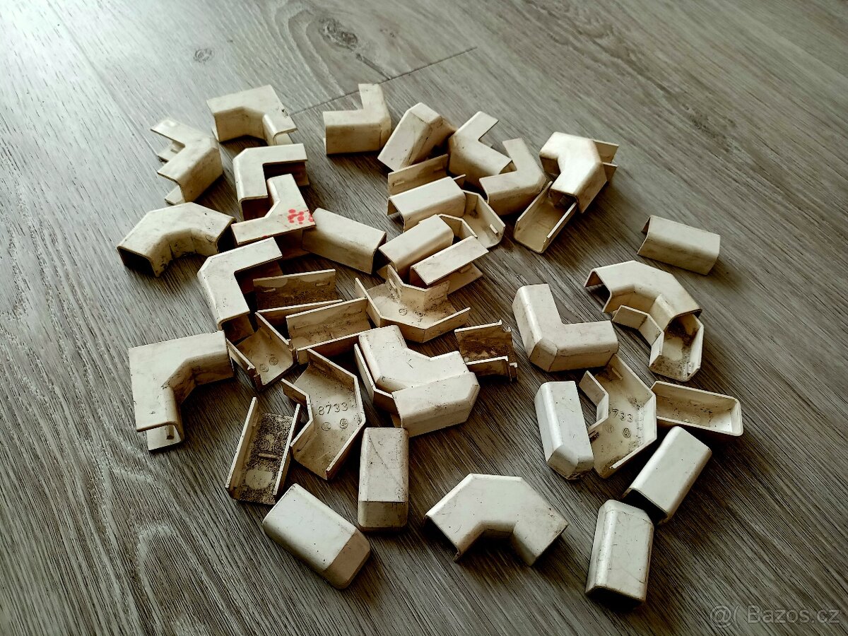 Elektroinstalační materiál - 3