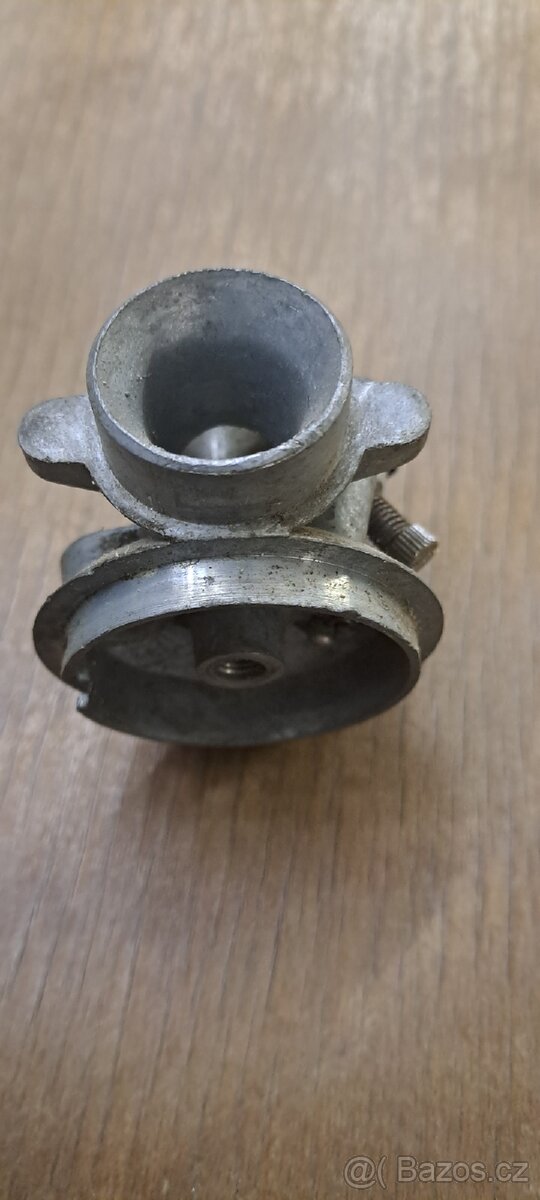 Karburátor torzo na motorku - 3