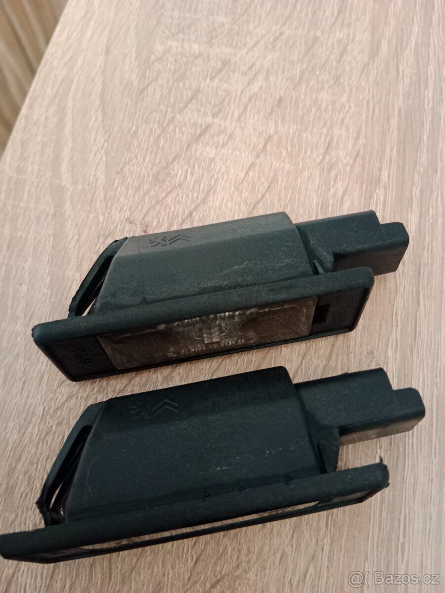 Prodám originál osvětlení SPZ Citroen - 3