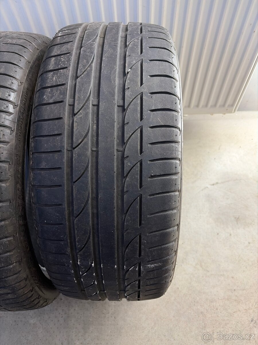 Letní pneu 235/40/19 - 3